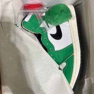 Nike women Air Jordan 1 (Lucky Green)